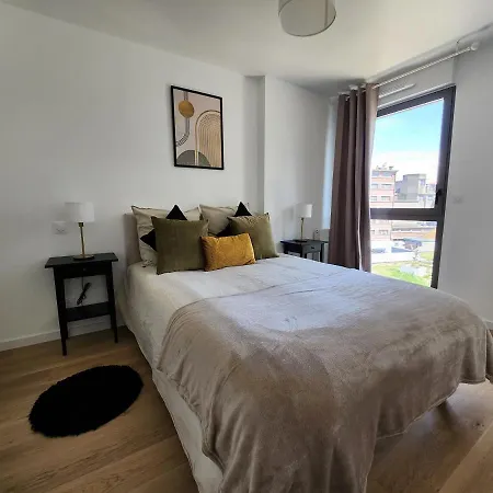 Le Quai Des Verts كان