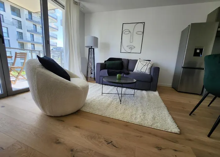 Le Quai Des Verts * كان