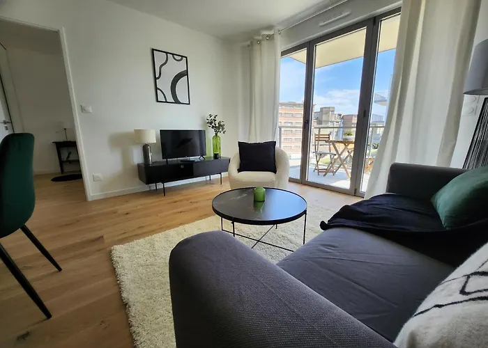 Le Quai Des Verts * Caen